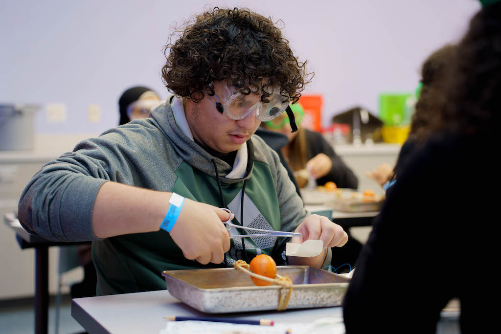 Student at LSC’s MiniMed Extravaganza