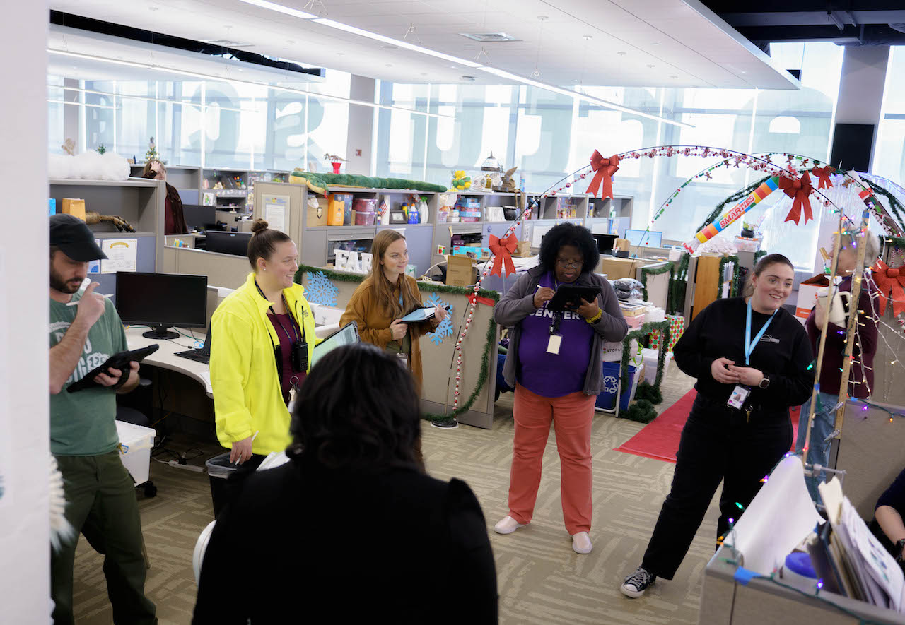 Staff desk decorating contest at LSC