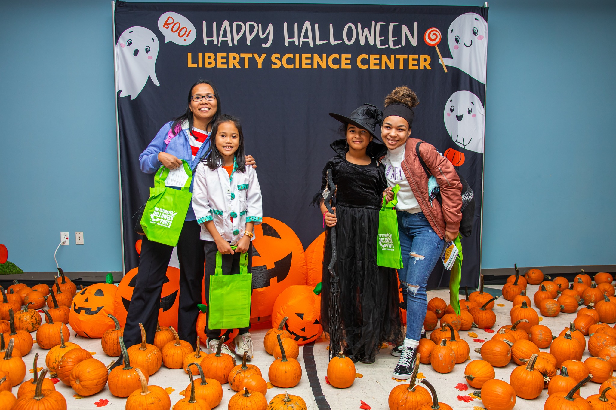 Guests having fun at Halloween Member Night 2022