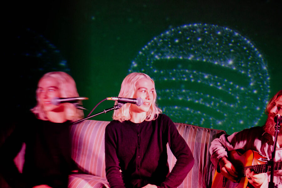 Phoebe-Bridgers-Planetarium-Jersey-City-12-2048x1366.jpg