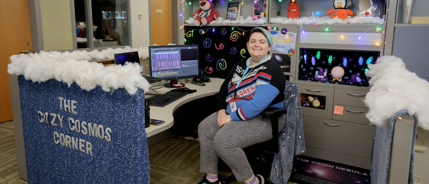 Staff desk decorating contest at LSC